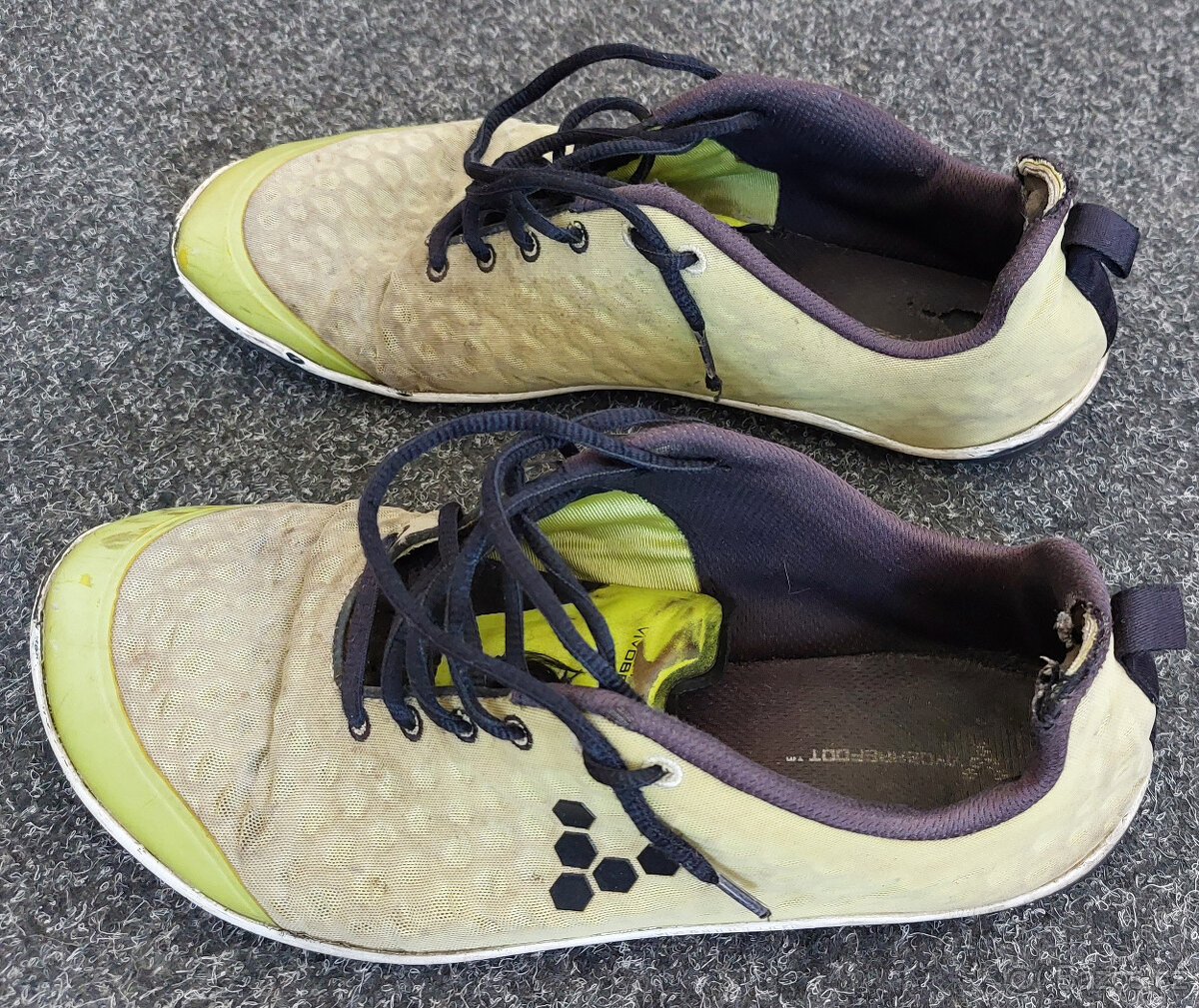 Vivobarefoot Stealth - 3