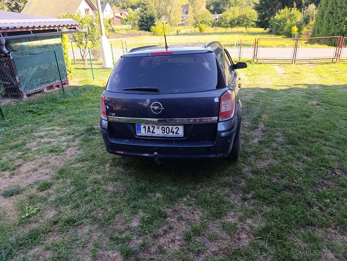 Prodám Opel Astra H - 3