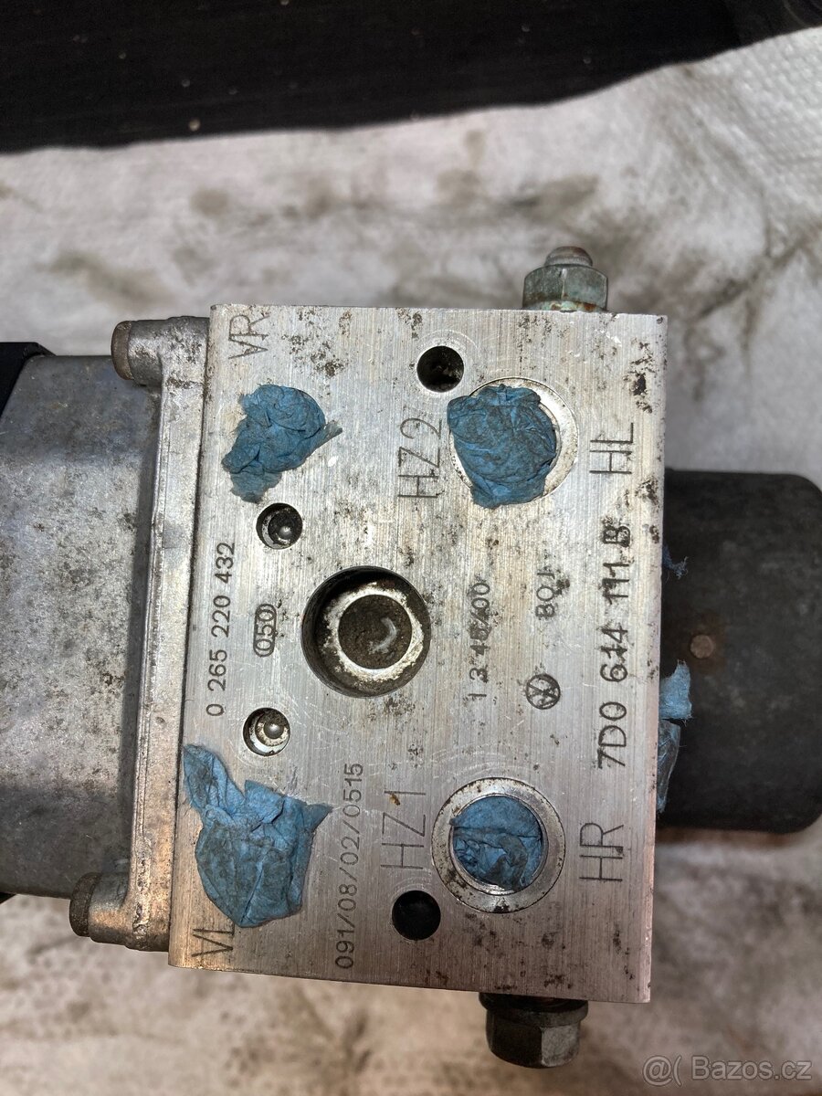 Vw t4 jednotka ABS - 3