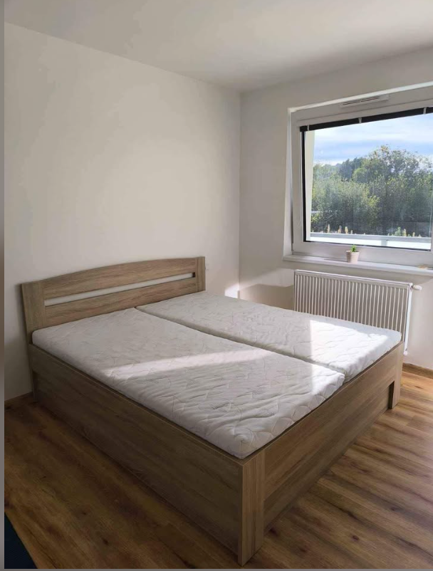 Manželská postel s úložným prostorem MARIA - 3