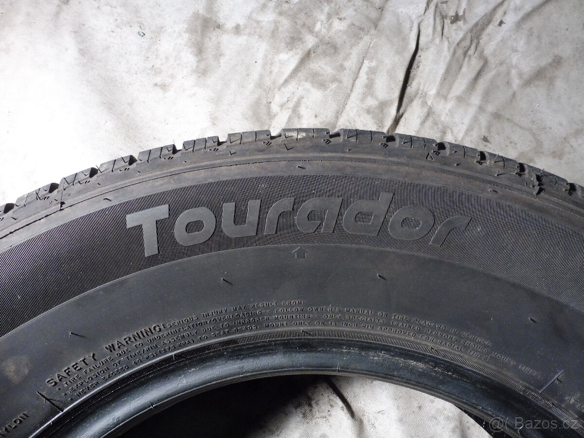 Prodám 2 ZIMNÍ pneumatiky TOURADOR 215/65/R15 rv:2022 - 3