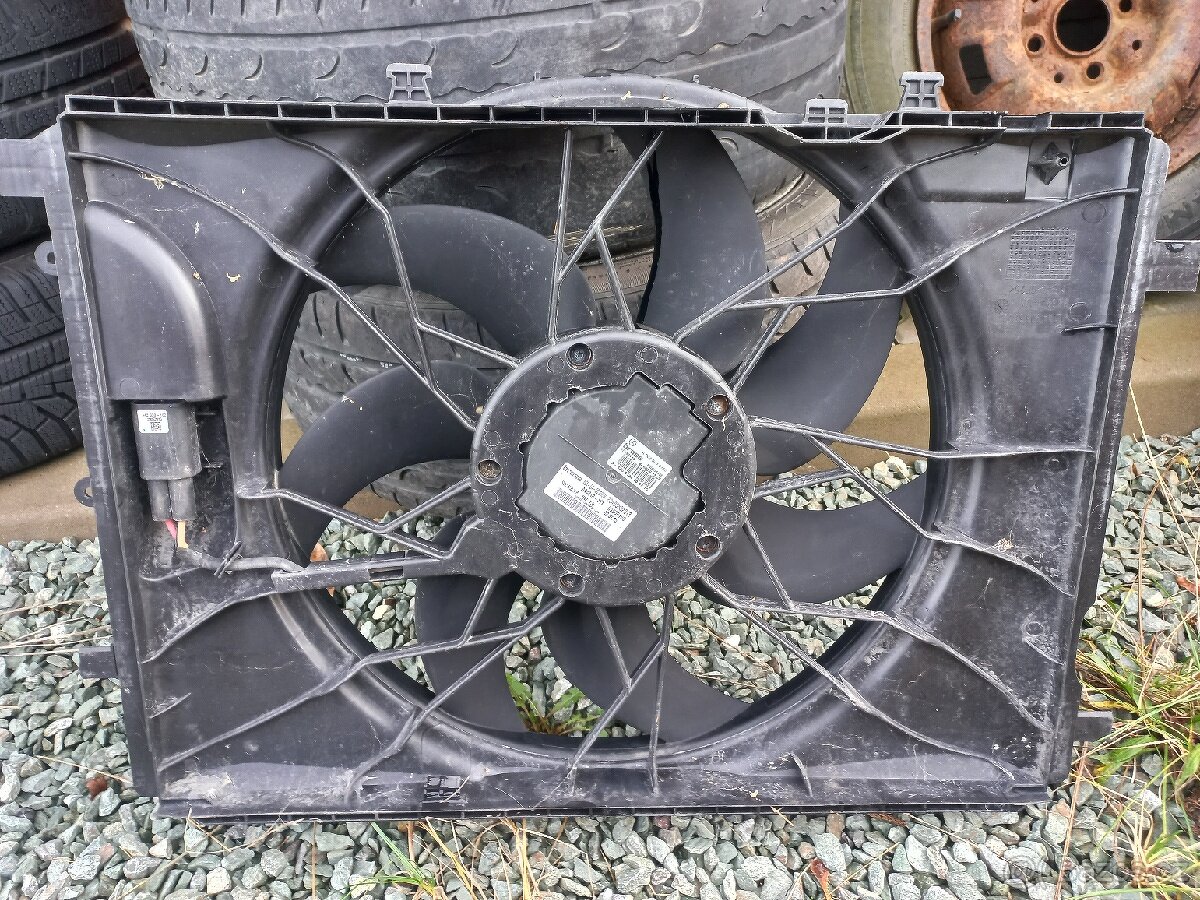 Mercedes W166,CLS,E,GLE,ventilator chladicu - 3