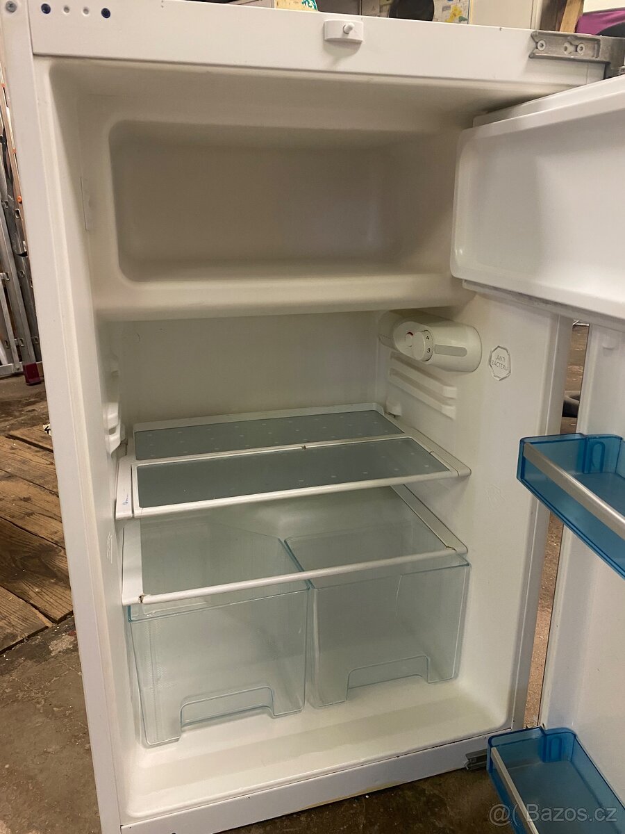 Vestavná Lednice Siemens - 3