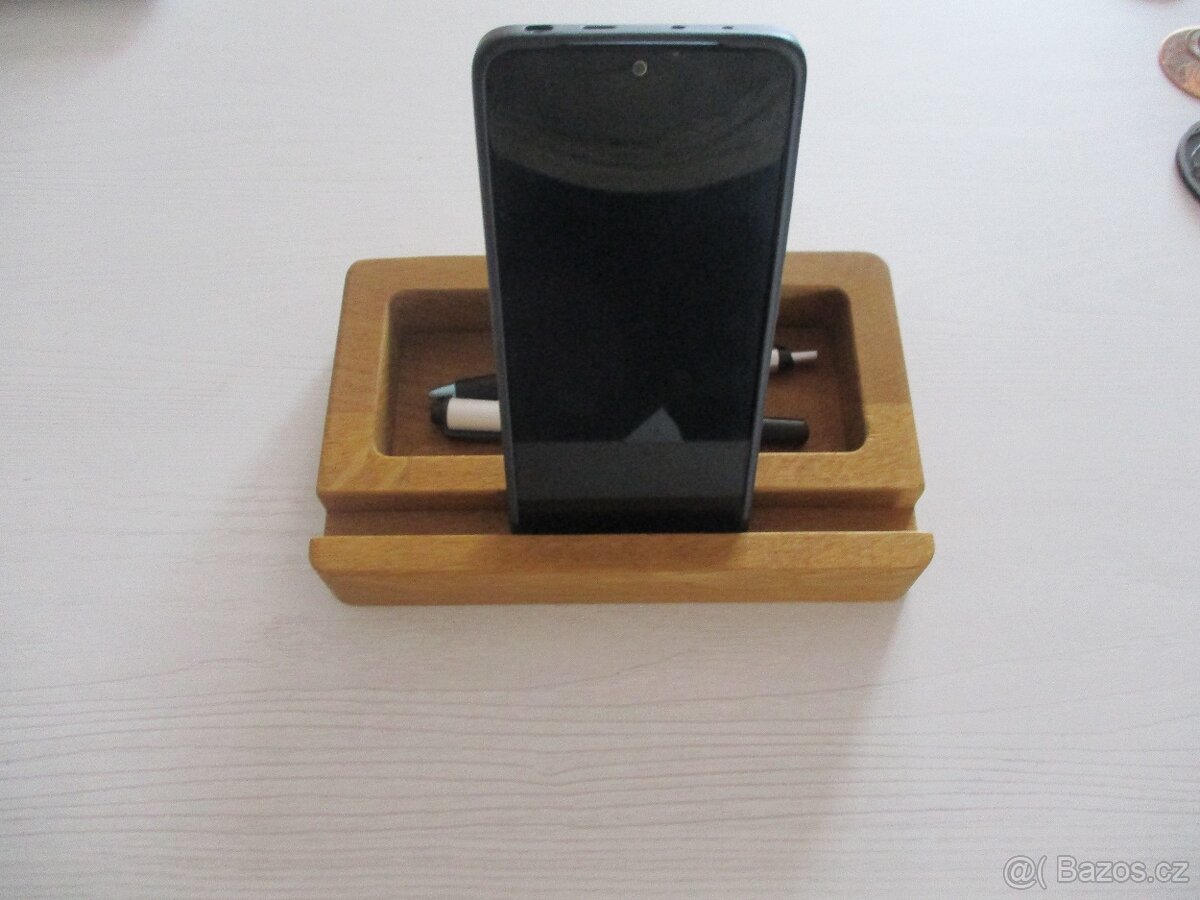Stojánek na mobil- masiv dub - 3