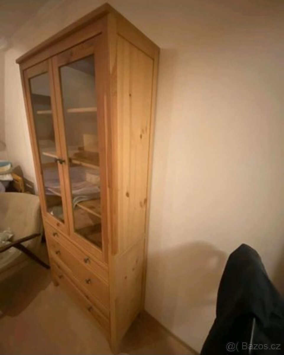 VITRÍNA IKEA HEMNES - 3