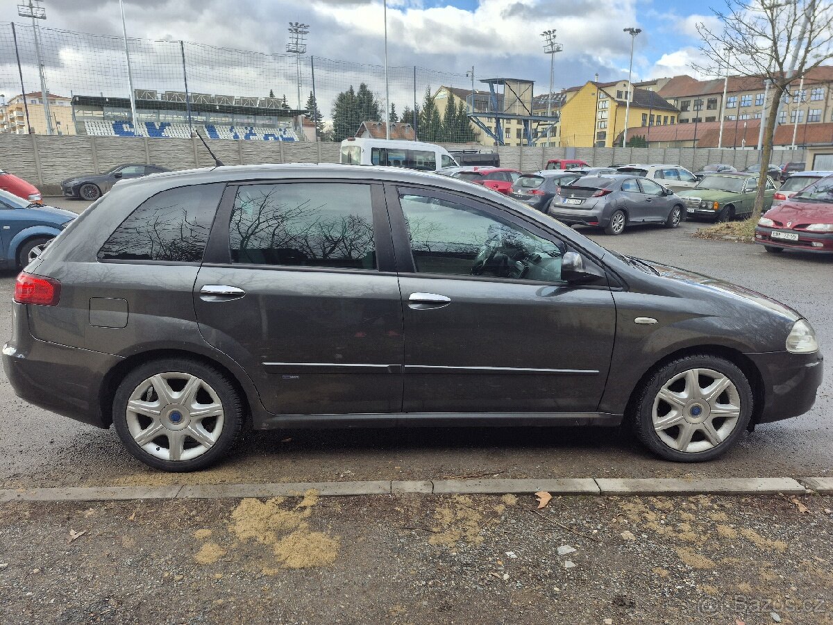 Fiat croma 2.2 benzín - 3