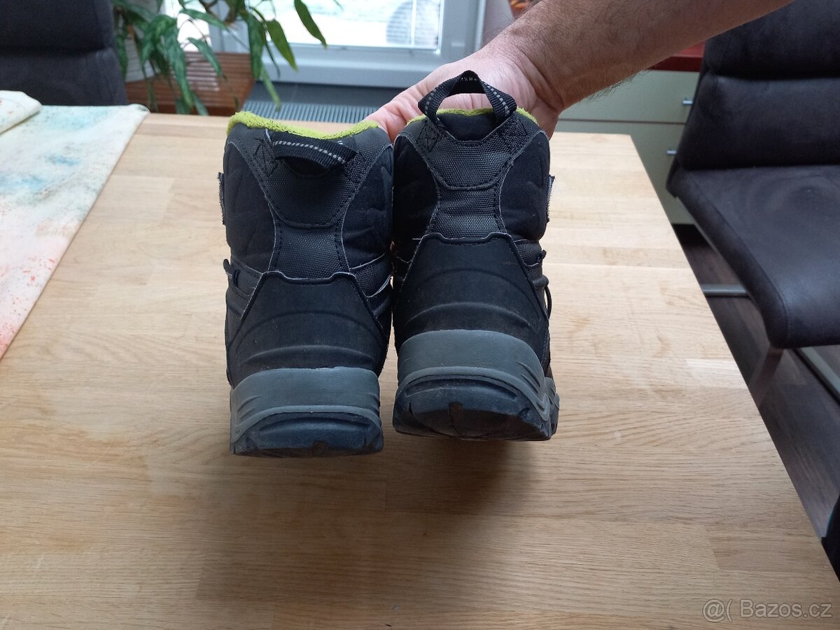 Prodám vodě odolné dětské zimní boty - 3