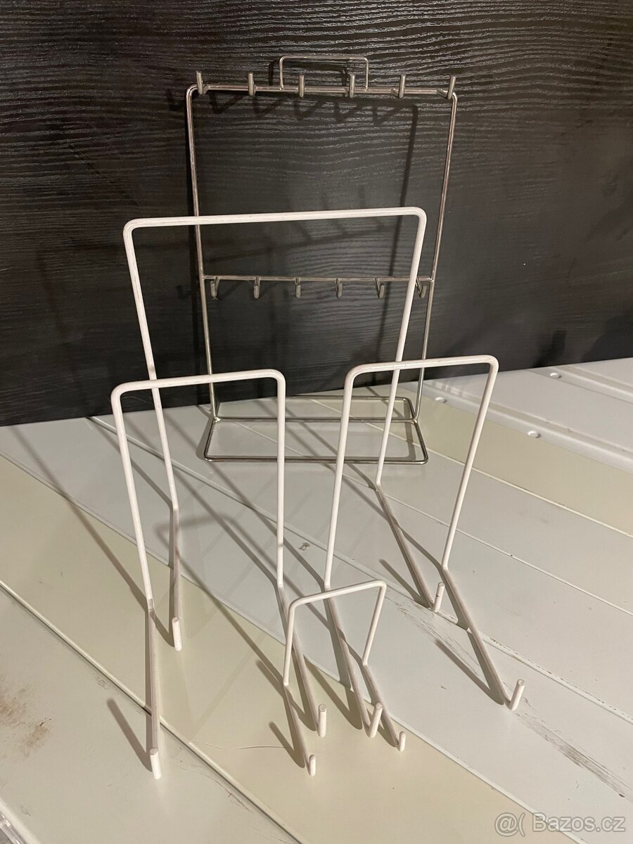 stojánky, stojánek na talíře , drátěný program do výlohy - 3