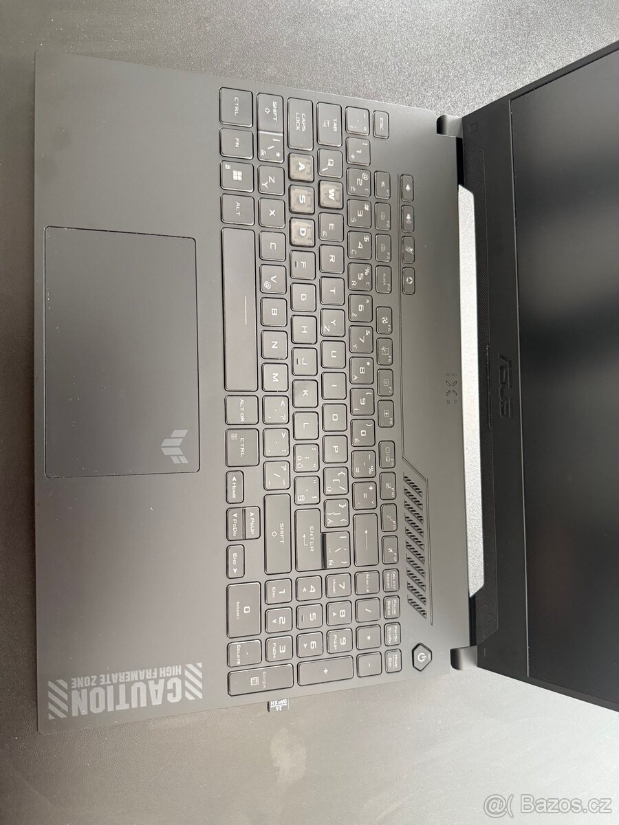 Herní notebook ASUS - 3