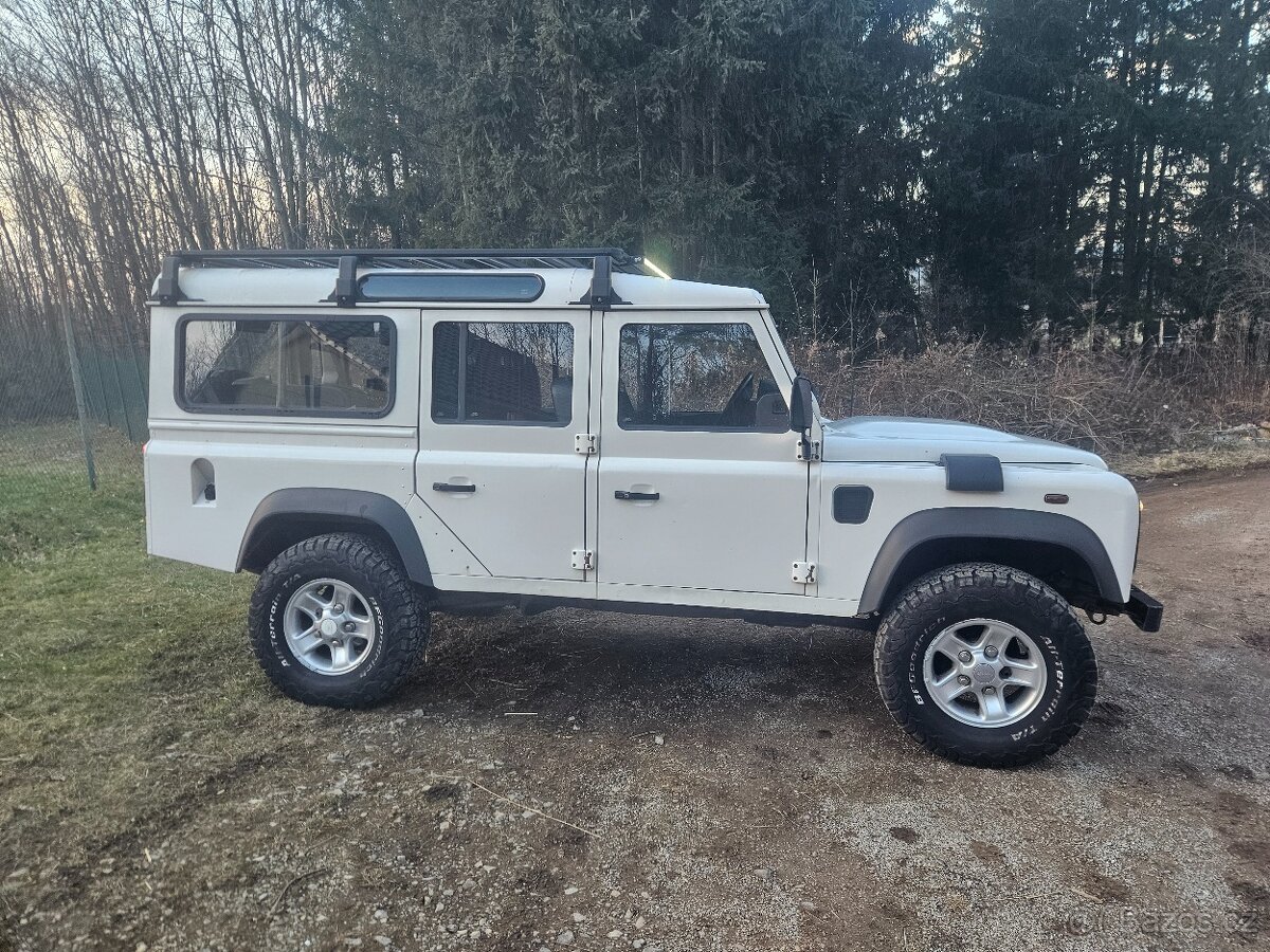 Land Rover Defender Puma