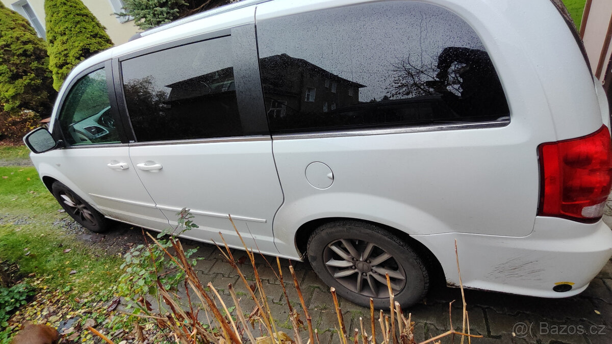 Dodge Grand Caravan 3,6 SXT LPG/benzín 211kW 7 míst - 3