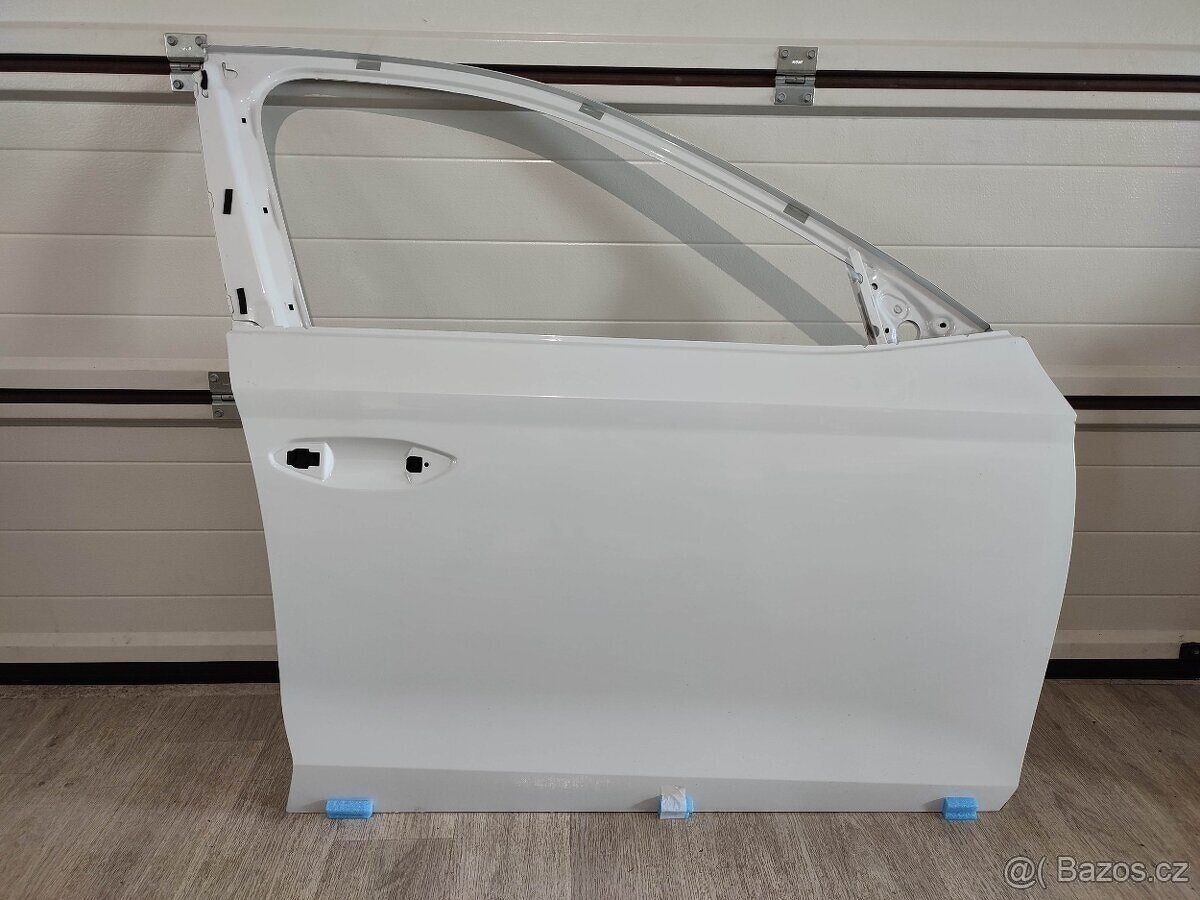 Škoda Octavia IV-dveře boční PP, PZ, kufrové, zadní nár - 3