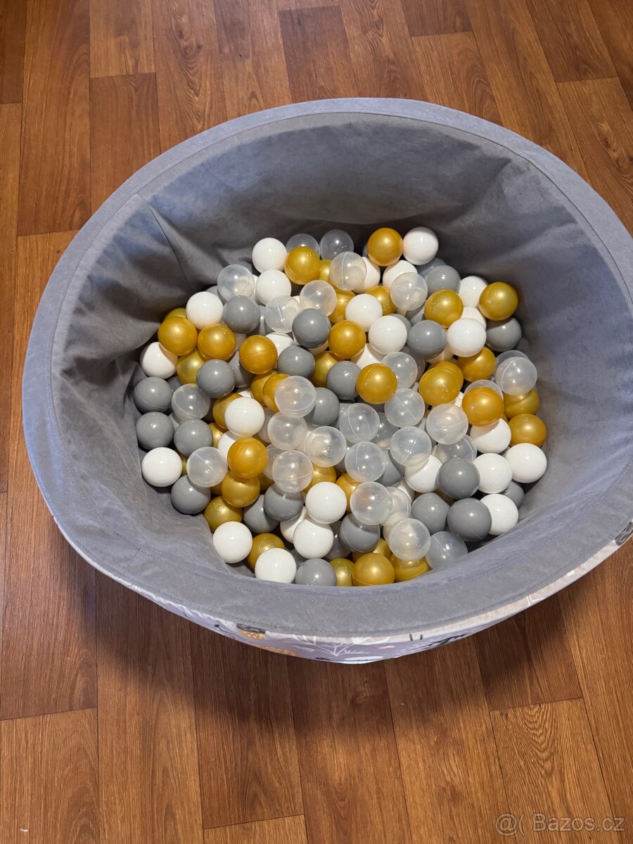 Bazének s míčky - 3