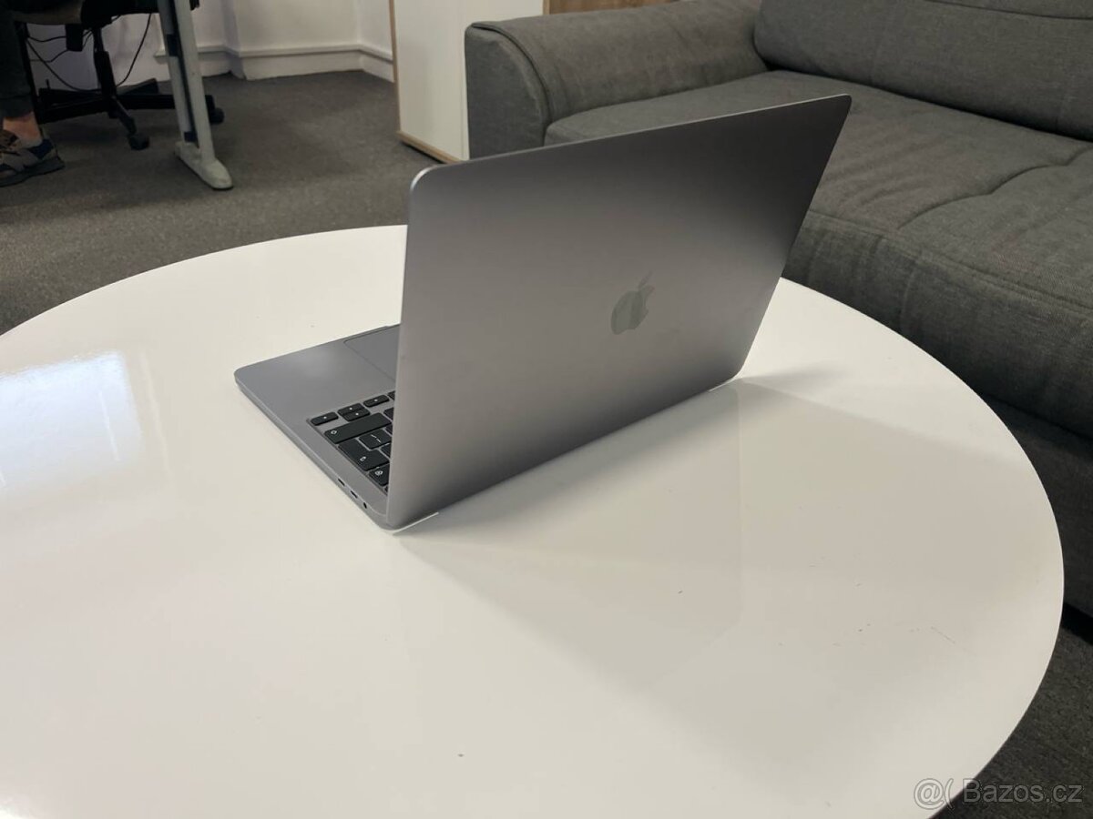 MacBook Pro 13 (2020) – 16GB / 512GB SSD - 3