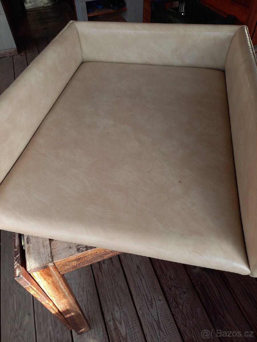 Přebalovací pult - 3