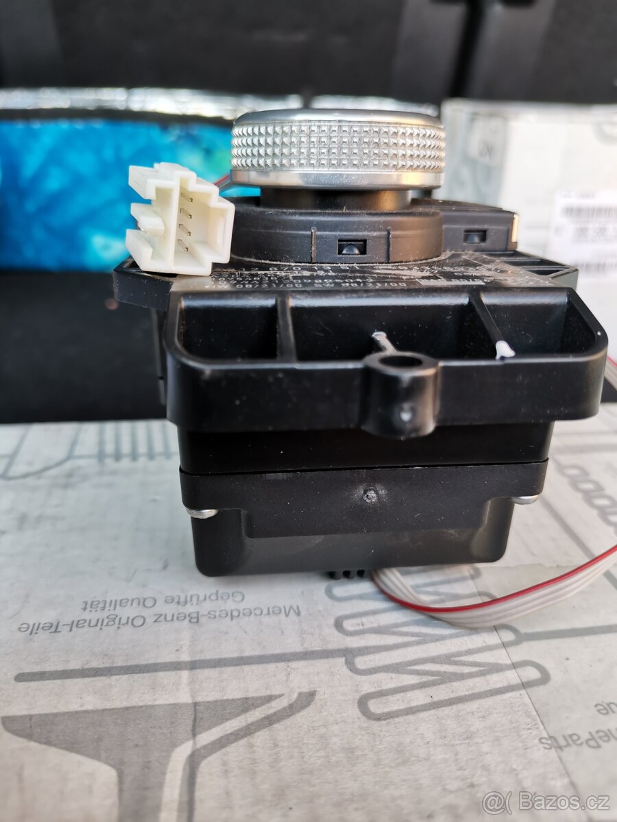 Středový ovladač pro headunit - Mercedes-Benz - 3