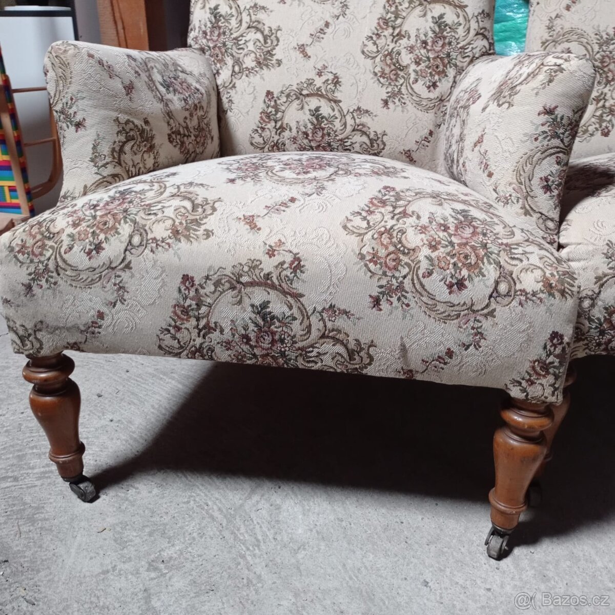 STAROŽITNÁ SEDACÍ SOUPRAVA - 3