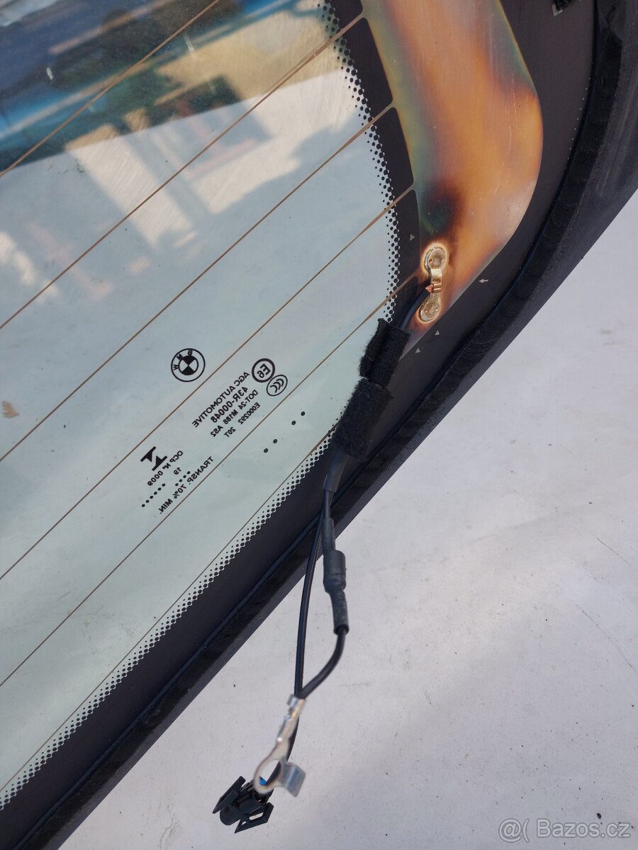 BMW f45 zadní sklo - 3