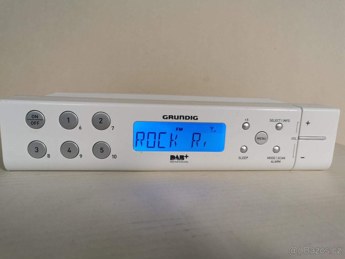 Rádio Grundig - 3