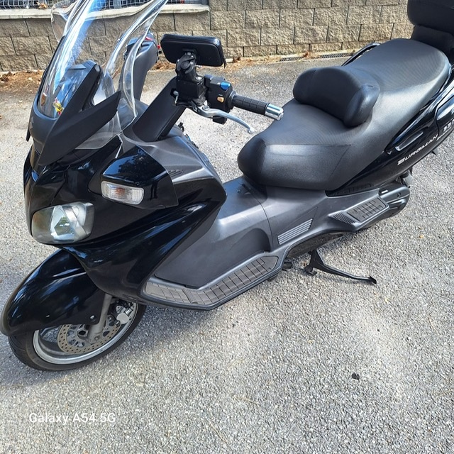 Suzuki Burgman 650 Executive - 3