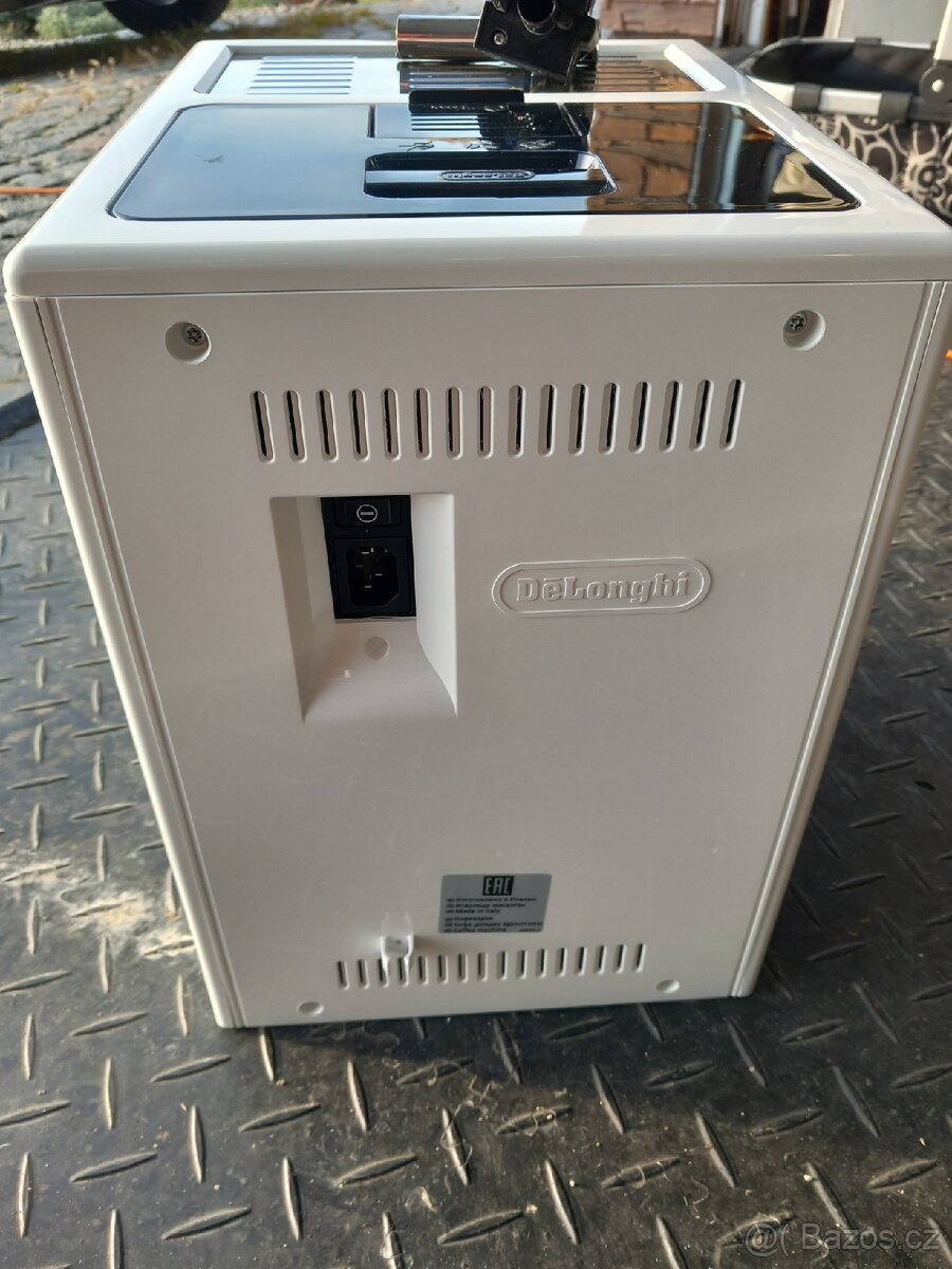 Kávovar DeLonghi Eletta cappuccino top - 3