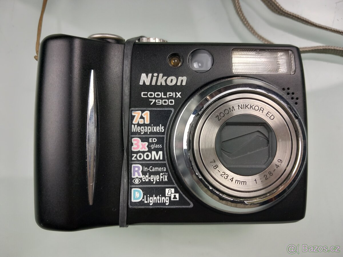 Nikon Coolpix 7900 - 3