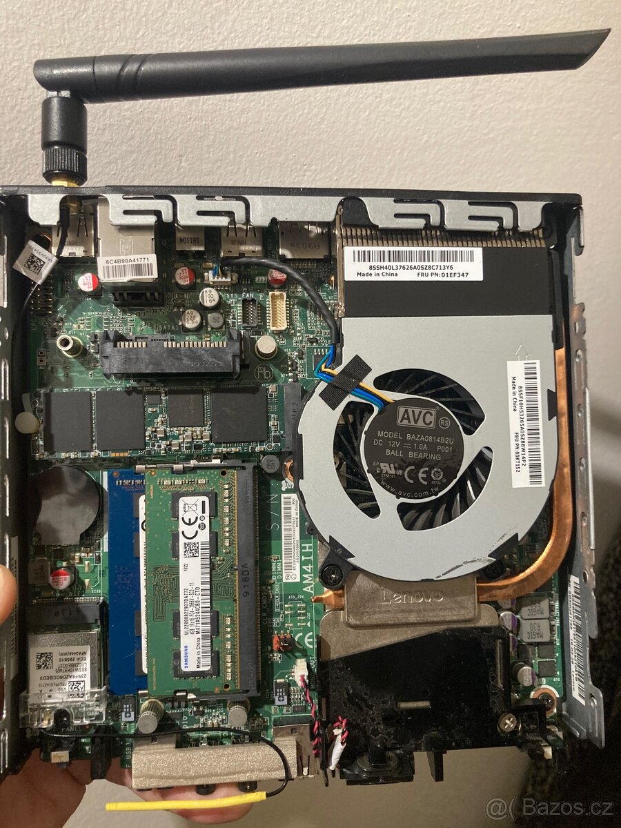 M715q Ryzen 2400GE, 8GB DDR4, 256 GB SSD - 3