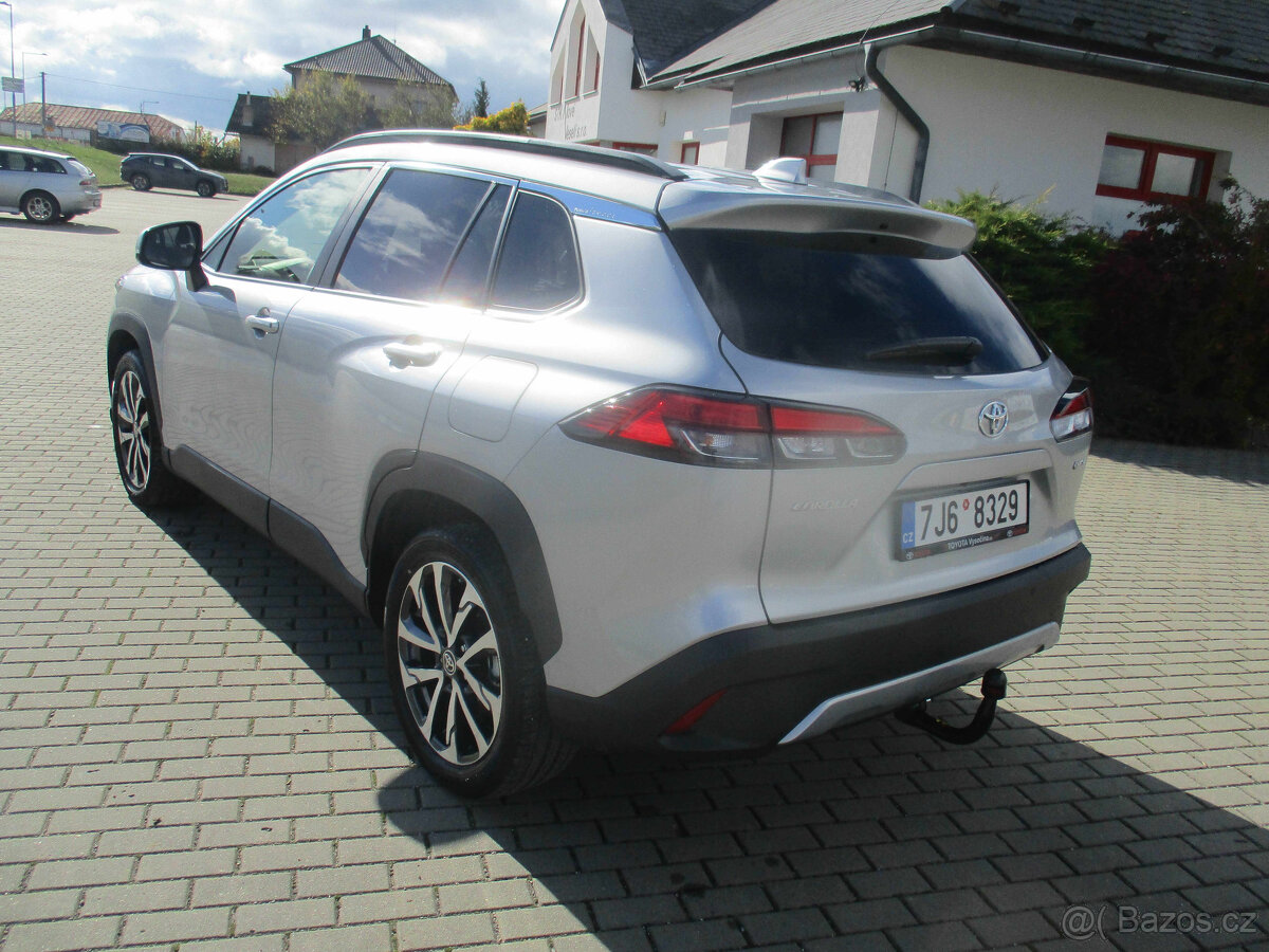 TOYOTA COROLLA CROSS AC STYLE TECH 2,0 HEV 4x4 DPH - 3