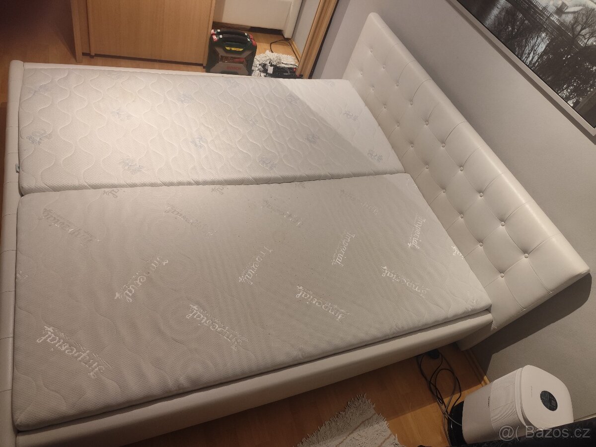 Manželská postel s roštem a úložným prostorem - 3