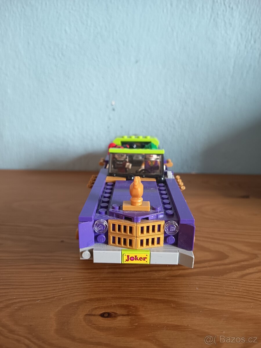 Lego Jokerovo auto - 3