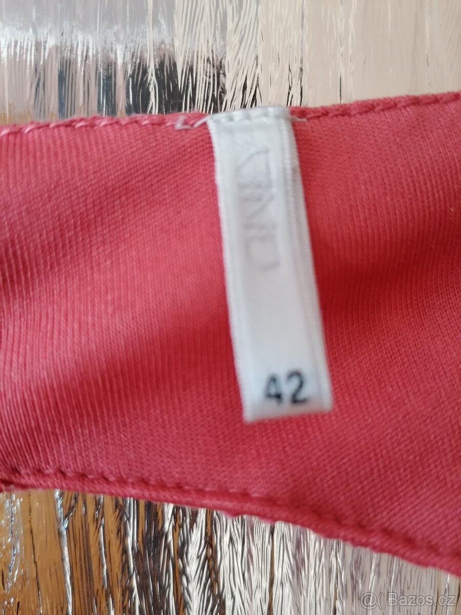 Dámské krajkové šaty korálové ONLY 42 - 3