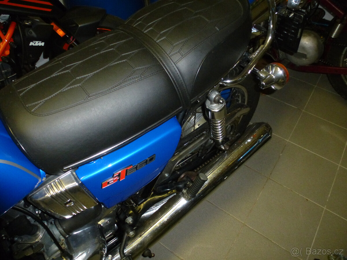Suzuki GT 550 - 3