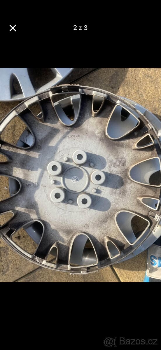 Poklice Peugeot R16 - 3