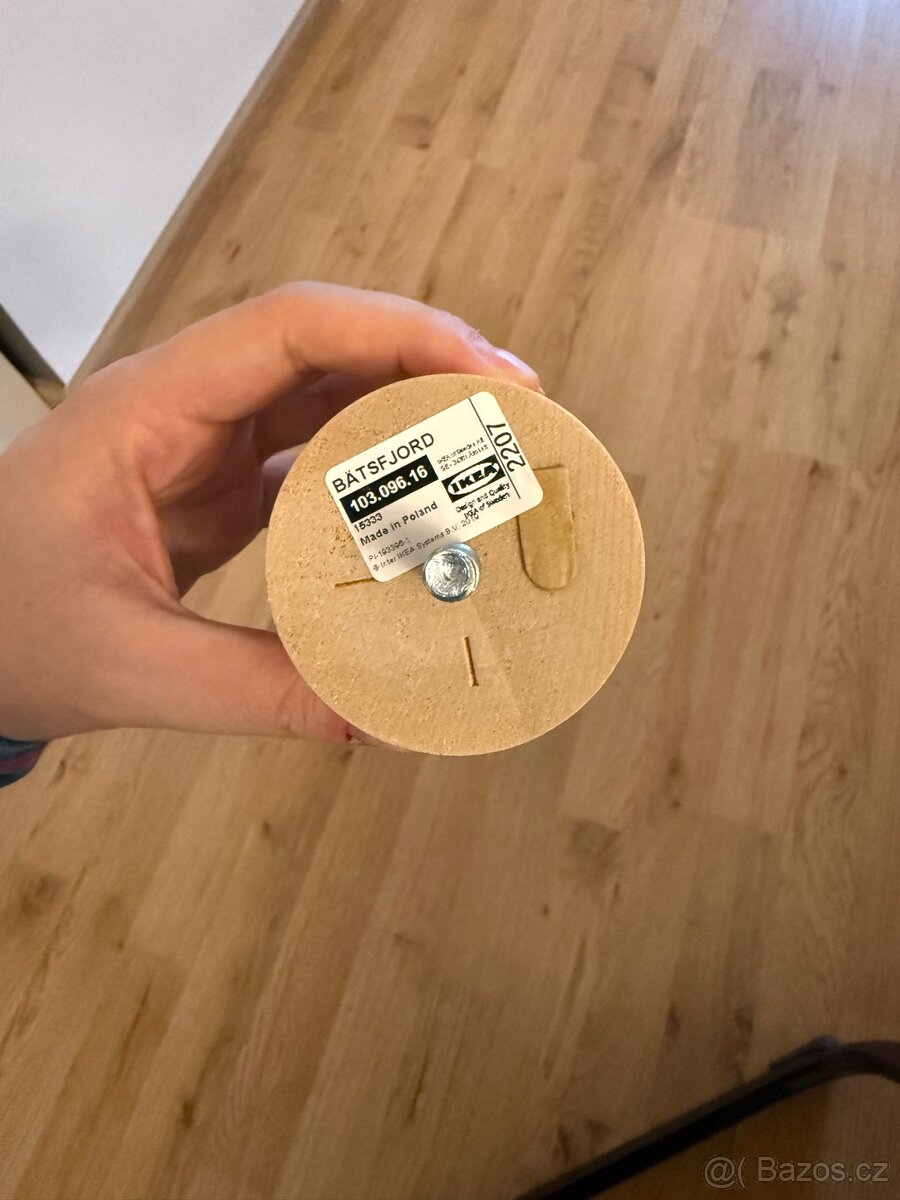 IKEA nohy k posteli - 3