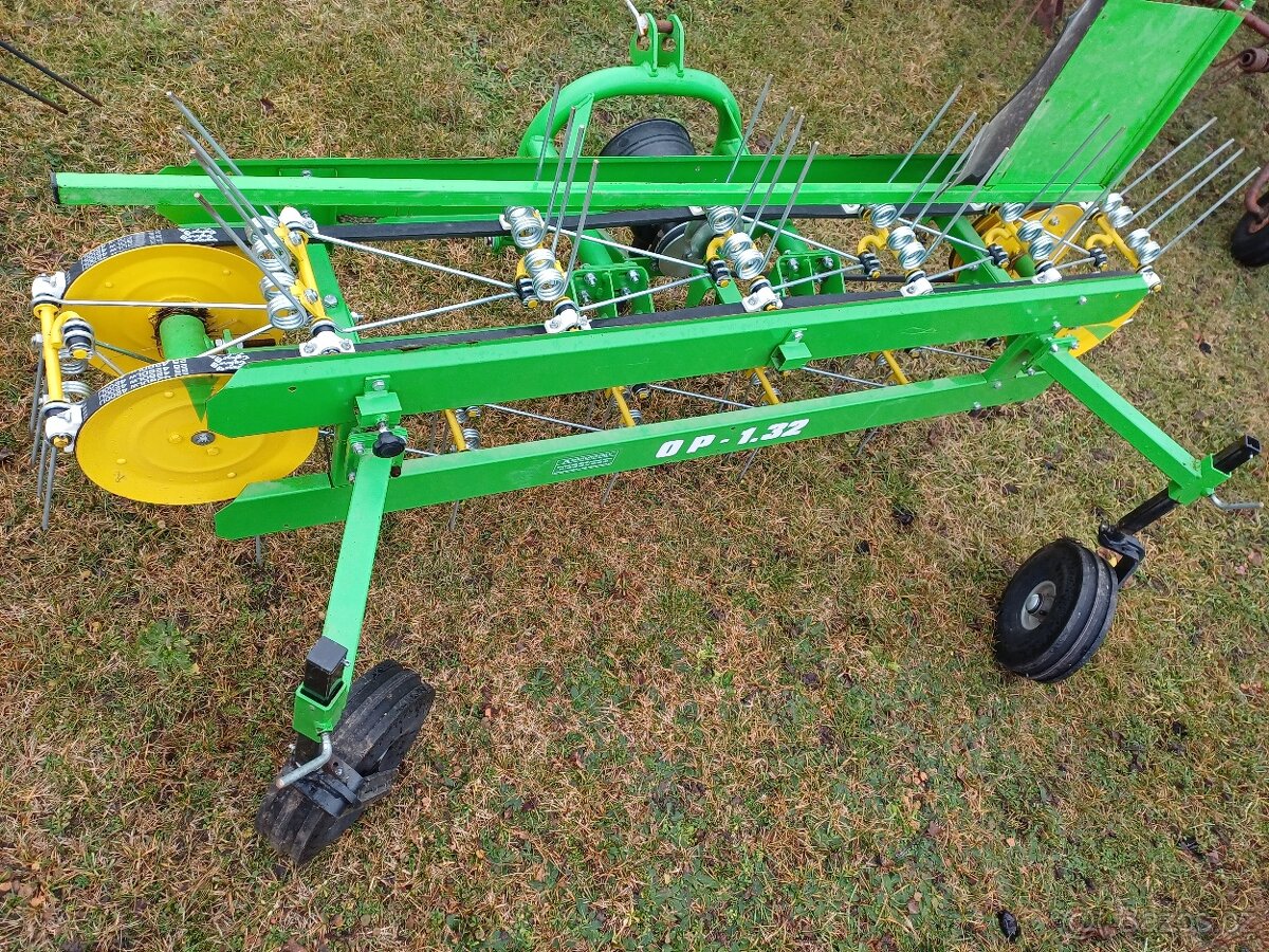 Obraceč, shrnovač sena za malotraktor OP 1.32 - 3