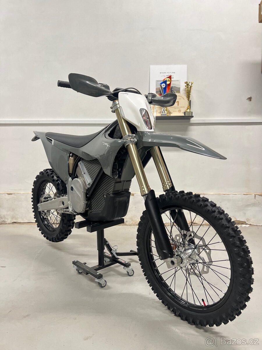 Stark Varg EX Enduro 80hp 2025 ihned k dispozici