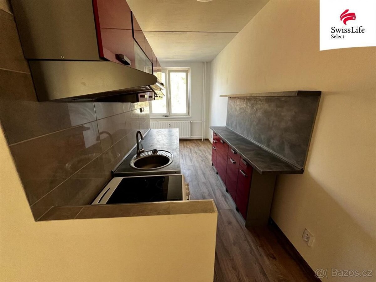 Pronájem bytu 2+1 51 m2 Závodu míru, Nejdek - 3