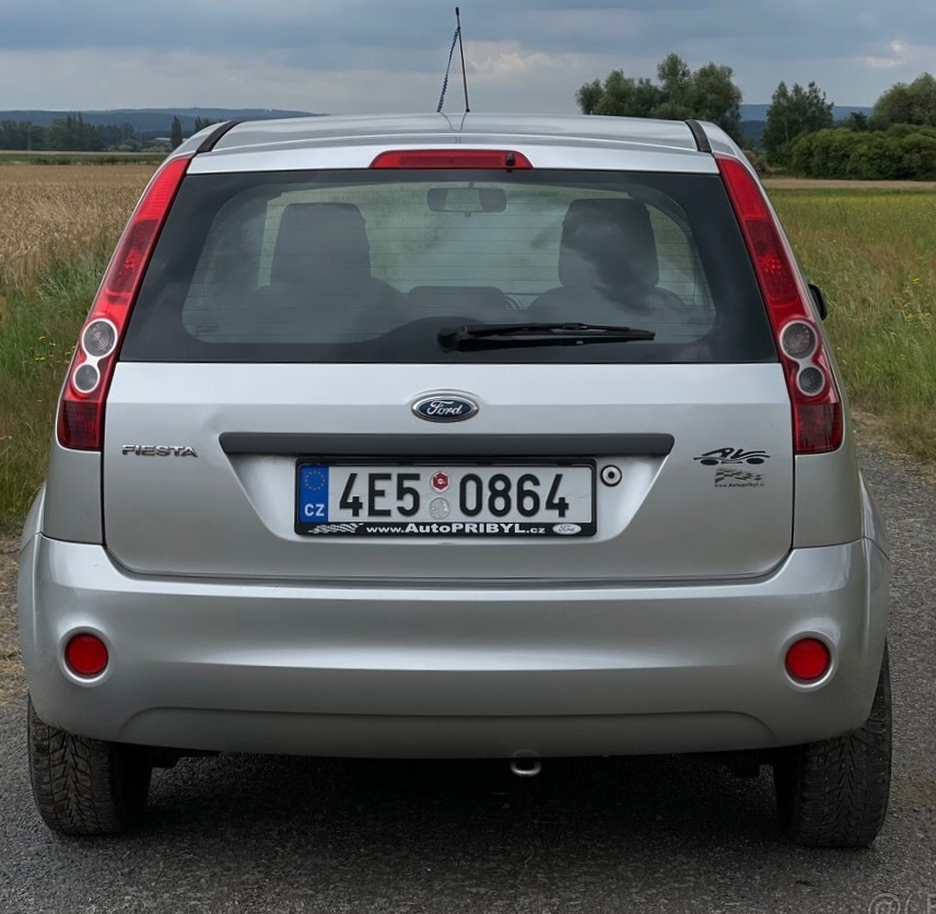 Ford Fiesta 1.4 benzín - 3