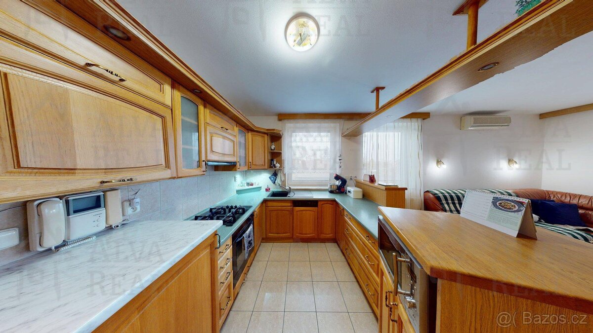 Dlouhodobý pronájem vybaveného bytu 3+kk 60 m² s terasou ... - 3