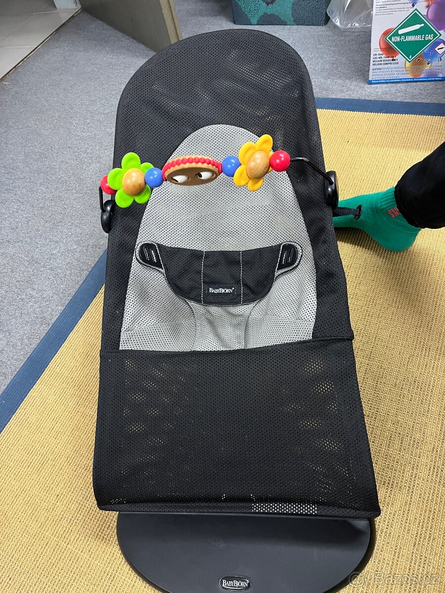 Houpatko, lehátko Babybjörn s mesh potahem, vcetne hracky - 3