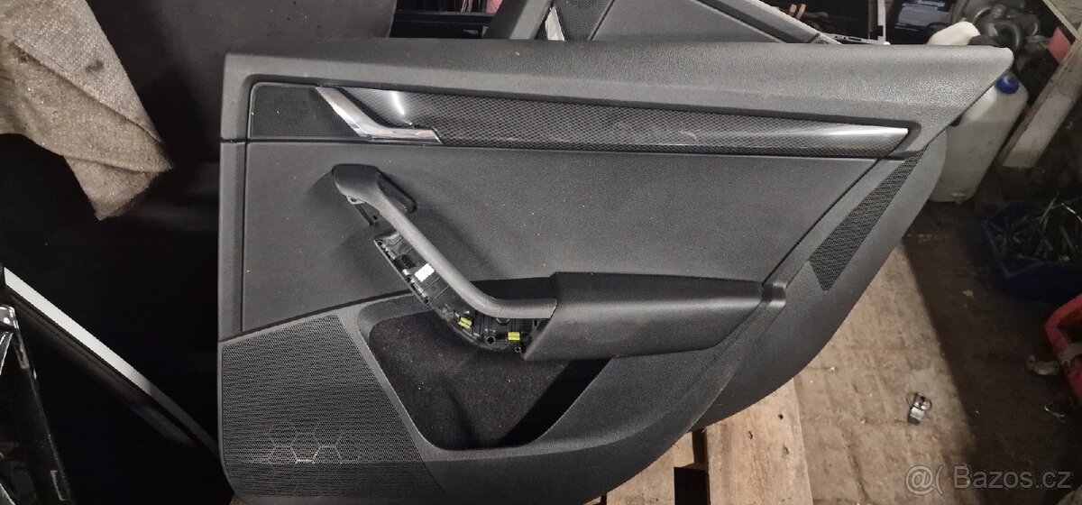 Octavia 3 kombi RS výplně dveří - 3