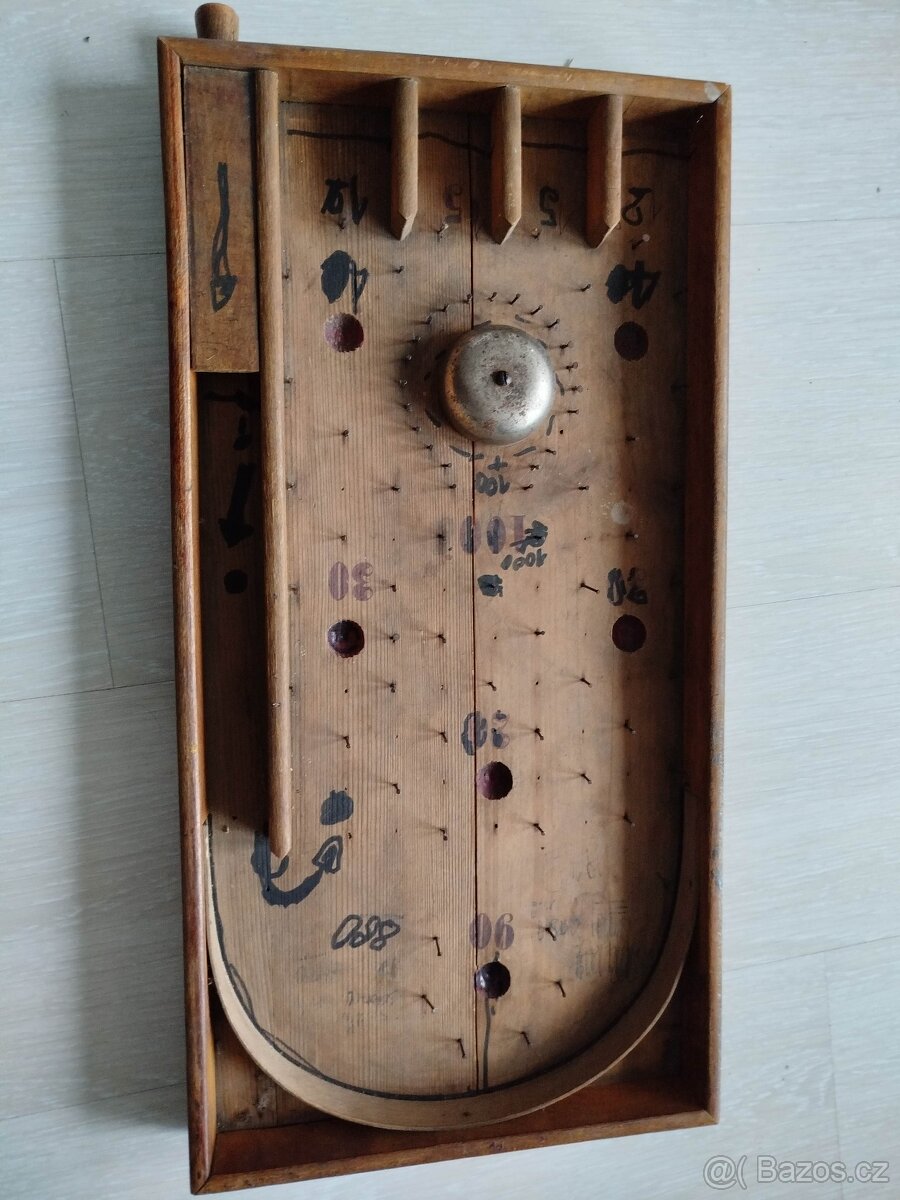 Stará dětská dřevěná (cvrnkačka) hra - 3