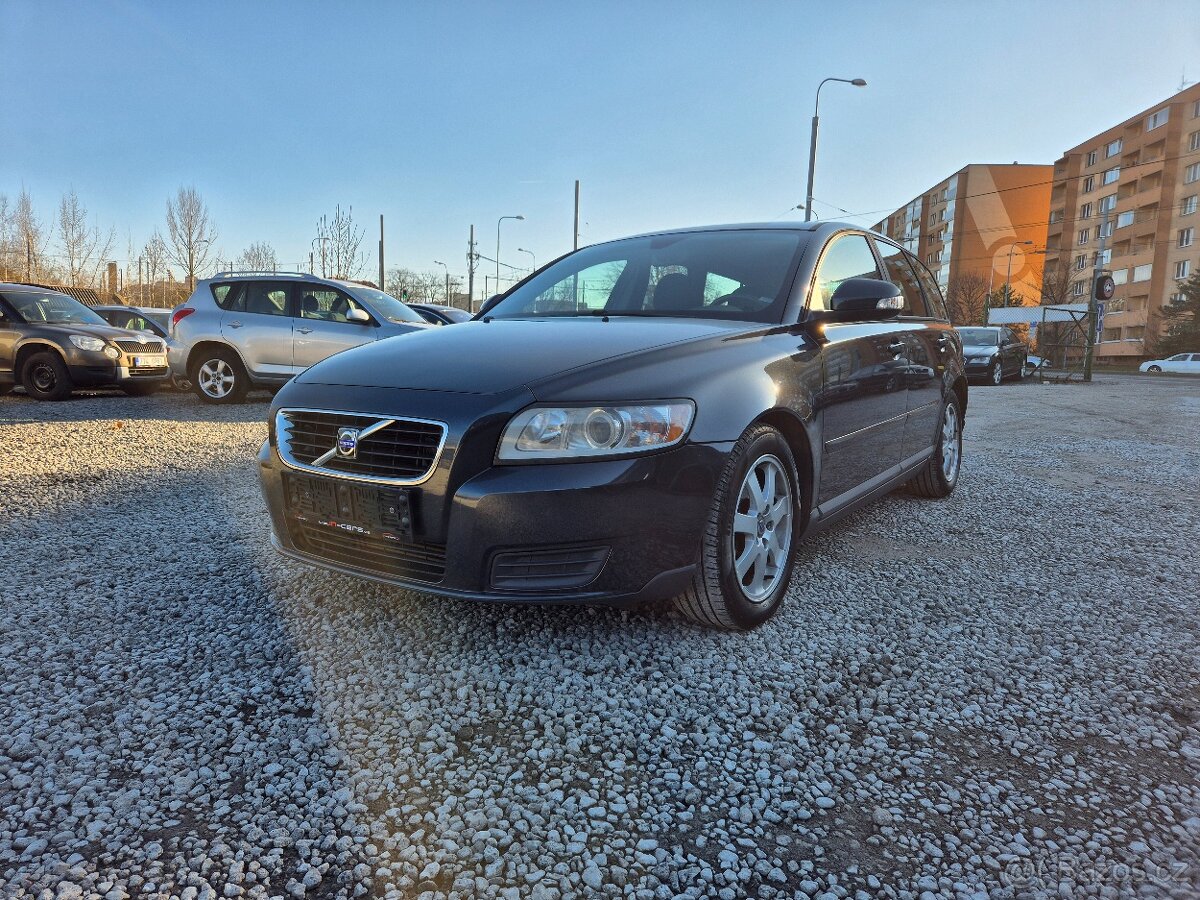Volvo V50 1.6D,80KW,KLIMA,BEZ KOROZE,R.V.2010 - 3