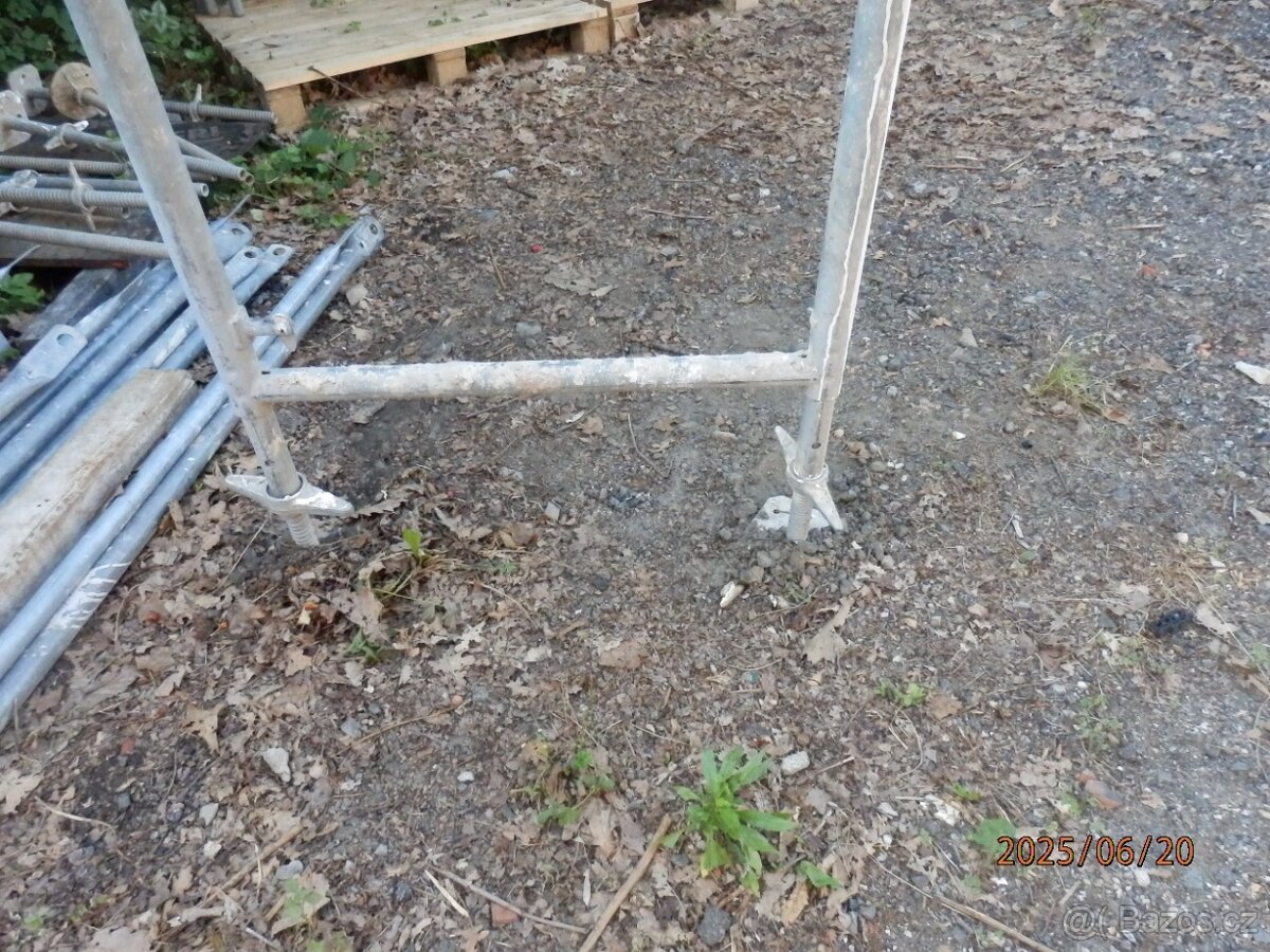 Prodám Rámové, ocelové lešení 2x2,5M - 3