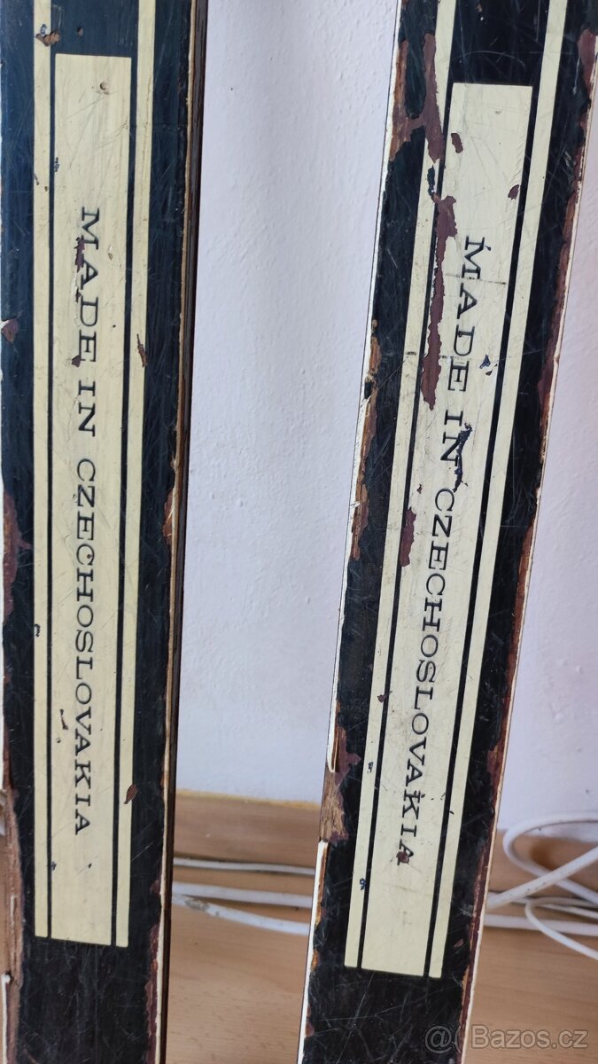 Staré retro lyže + hůlky - 3