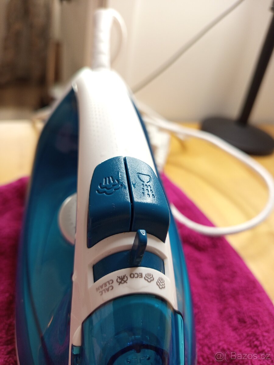 Žehlička - 200,- kč - 3