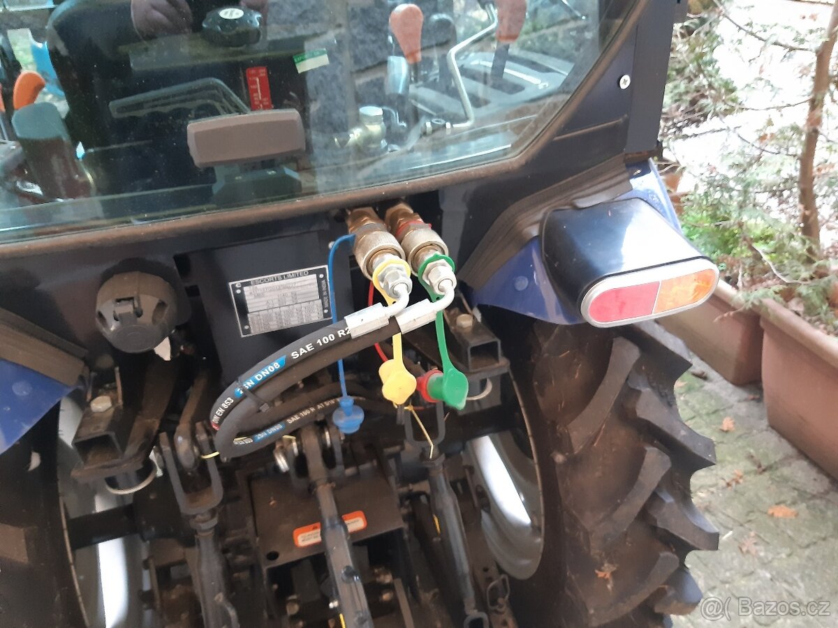 Malotraktor Farmtrac 26 4WD s kabinou - 3