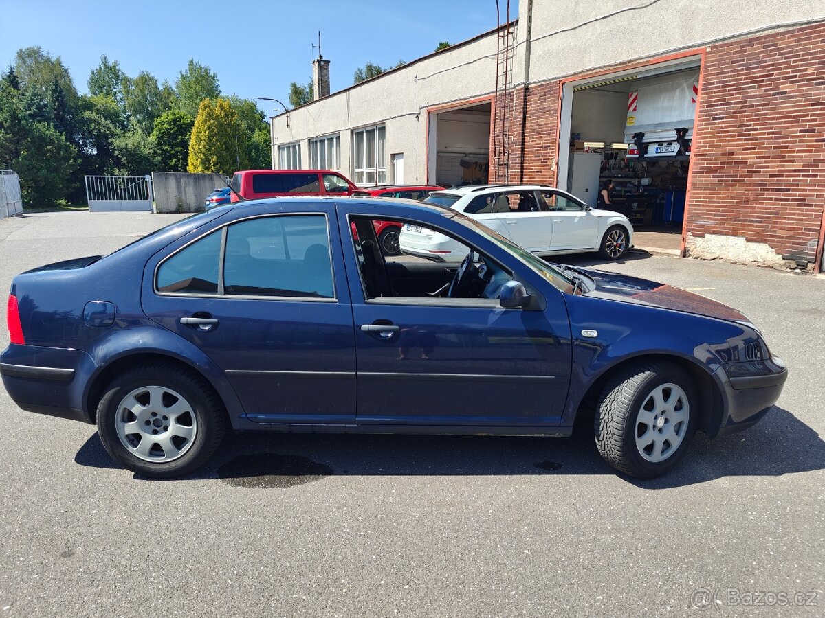 VW Bora 1.6 74kW - 3