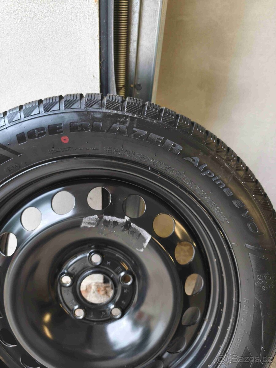 215/55R17 98V Zimní - 3