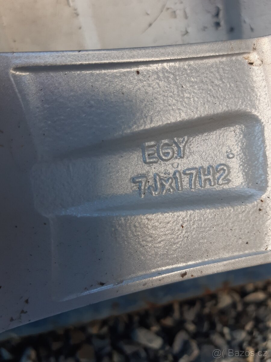 Rezervní kolo R17. 5x114,3 - 3